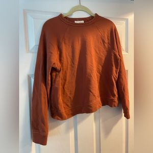 Universal Threads size XS burnt orange sweatshirt